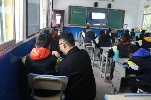 教师因未发福利消极教学？教育局回应引热议，真相究竟如何？