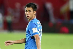 卖5套房送孩子留洋学足球的父亲：全家出国陪练，希望孩子有机会为中国队效力