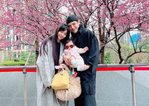 朱媛媛与李乃文舞台合影