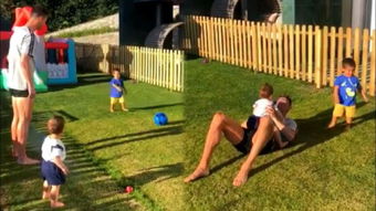 30分钟回顾莫德里奇传奇生涯：从战火少年到中场大师