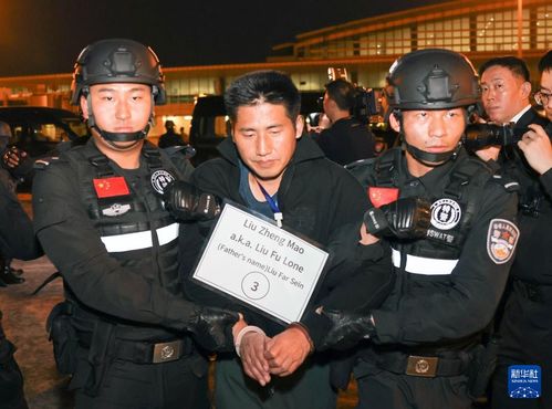 民警在缅北园区取证现场