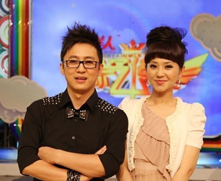 程成突发疾病住院！53岁主持人近况曝光，网友集体祈福