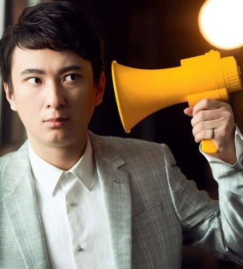 李沐宸首次回应公开恋情风波，粉丝热议：爱情与事业能否兼得？