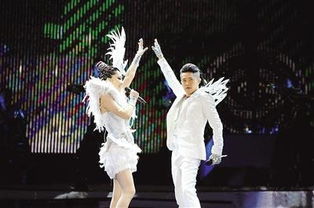 玲花也不唱了 曾毅惊呆？凤凰传奇组合风波背后真相揭秘