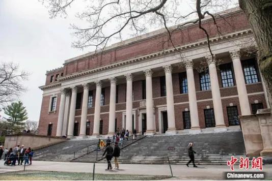 哈佛大学学生抗议现场