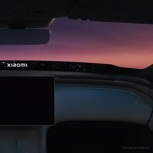 小米YU7内饰全景显示屏展示