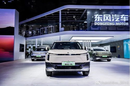 东风纳米06行驶在路上