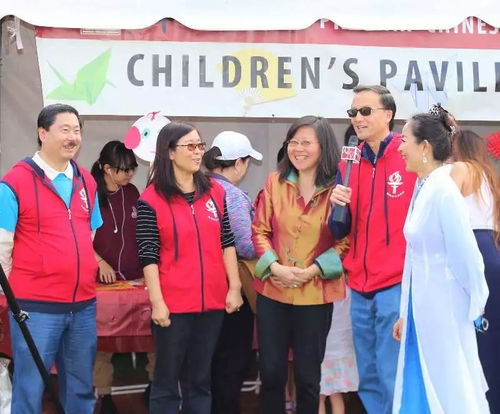 学校负责人接受媒体采访