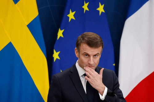 法国总统马克龙在越南进行国事访问