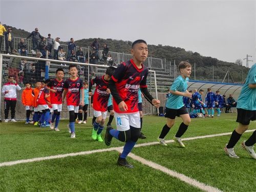 12岁孩子因伤退出孙继海青训营，家长被索要18万赔偿？腾讯热搜引爆争议