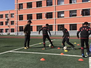 孙继海指导小球员训练