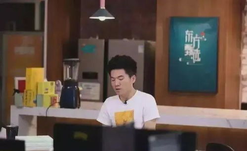 董宇辉在直播间与品牌方交涉