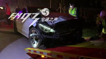 吴京高速突发意外！晒视频报平安，网友：起大早赶晚集