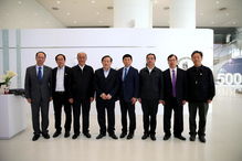 魏建军在长城汽车工厂视察