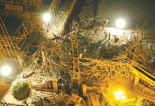 豪宅拆除后的废墟景象