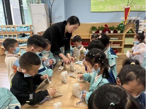 重庆市中医药文化集市活动现场