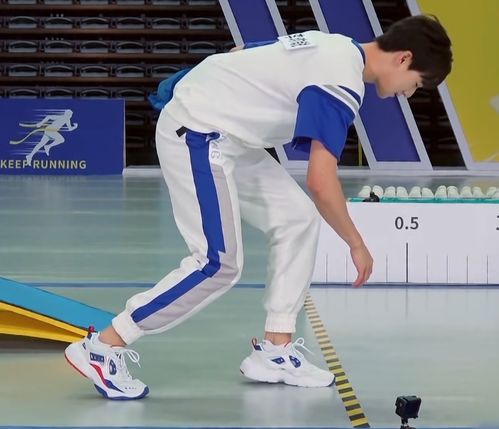 李昀锐健身训练