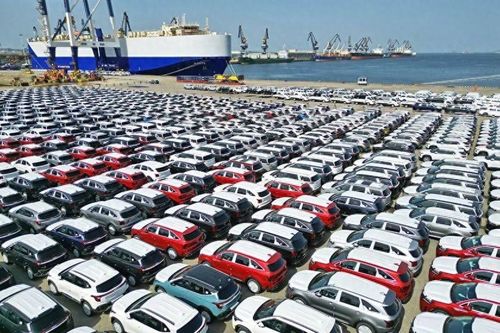 比亚迪新能源车装船出口