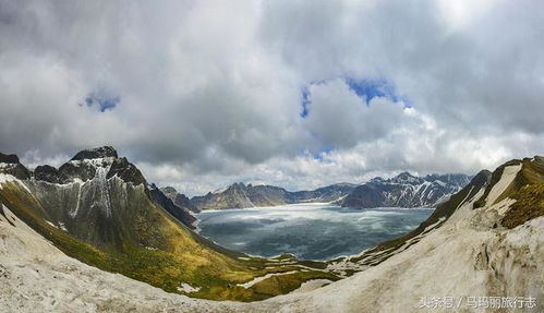 天池底部竟是304不锈钢？游客震惊，景区回应来了！