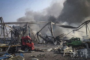 江苏滨海不明巨响现场居民聚集