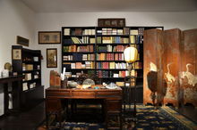 书房内的实验场景