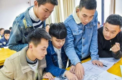 德国职业技术学校学生操作机械