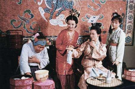 刘姥姥喝茶场景