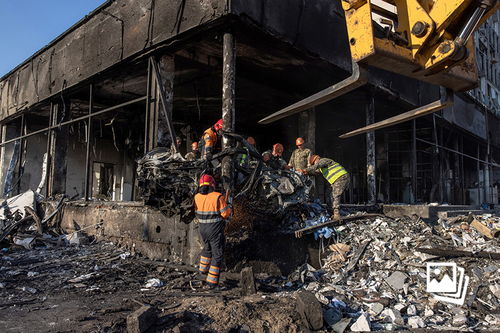 乌克兰城市遭导弹袭击