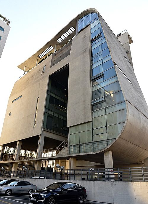 YG娱乐总部外观照片