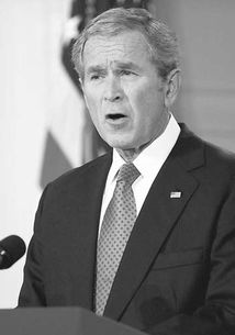 总统在白宫内发言