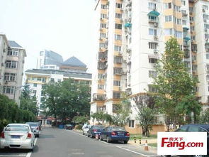 武汉警方通报11岁男孩小区坠亡，真相令人痛心