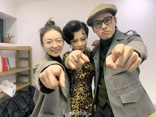 吴谨言与洪尧在剧中饰演牙亲CP