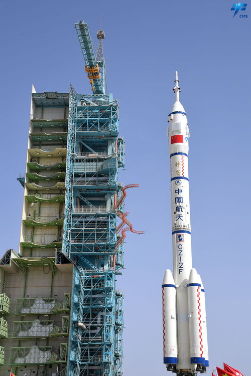 中学生自制探空火箭升空，点燃南疆少年航天梦