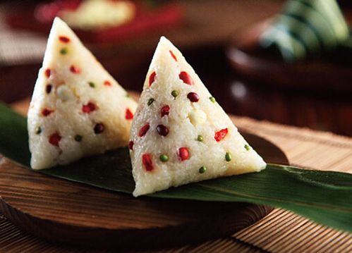 端午节餐桌上的美食