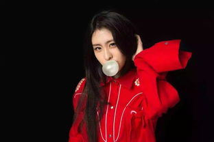 汪苏泷与张碧晨牵手出席活动