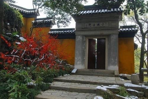 读红楼117｜栊翠庵品茶：一场梅花雪水中的雅趣与人情