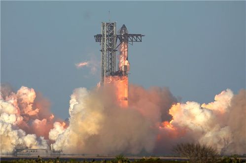 星舰二级飞船失控爆炸模拟图