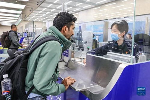 留美之路再添变数：签证面谈暂停背后的留学生困境