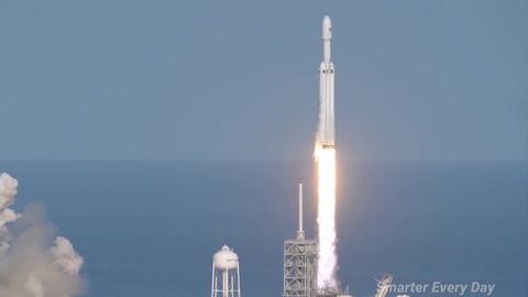 天选好面康师傅力挺航天，我亲历火箭升空现场的震撼瞬间