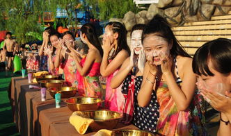 山东相亲会现场女生站立合影