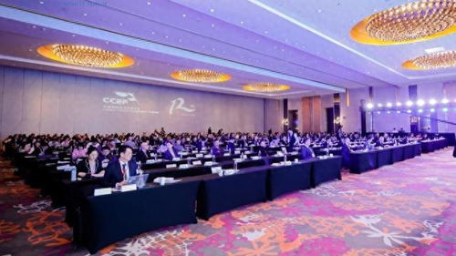 经济学专家讨论关税影响