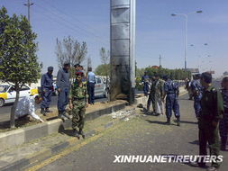 胡塞最后一架客机被以军炸毁前监控曝光：乘客从逃生滑梯疏散奔跑躲避｜独家现场还原