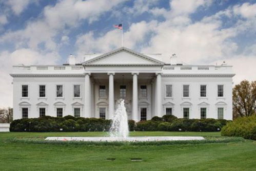 马斯克离开白宫大楼