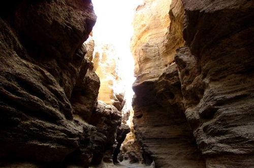 新疆库车大峡谷自然景观