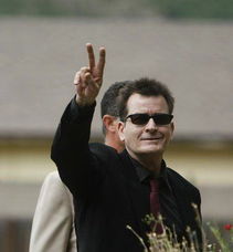 断眉投票马嘉祺，一场青春偶像的流量狂欢？