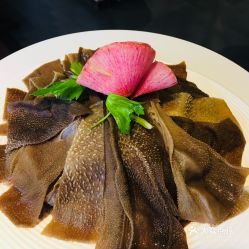 卤鹅哥接受采访谈论赴美计划