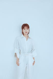 吴昕近期自信笑容的写真