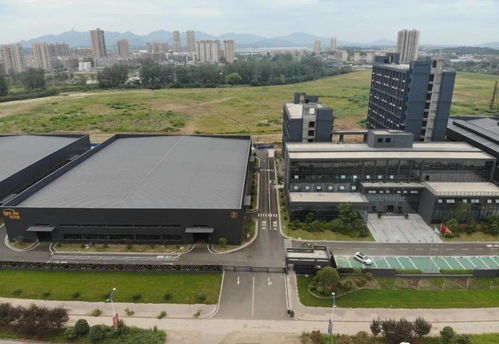 汽车零部件工厂生产线实景图