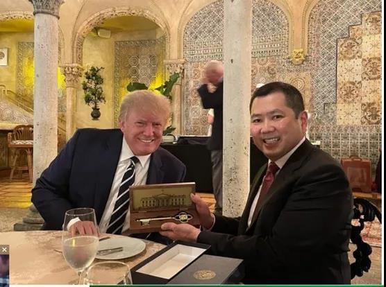 特朗普送马斯克白宫金钥匙？背后真相竟与政府改革有关！