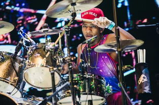 佛山龙舟赛鼓手神似吴彦祖，租客加油免租成笑谈？真实故事曝光！